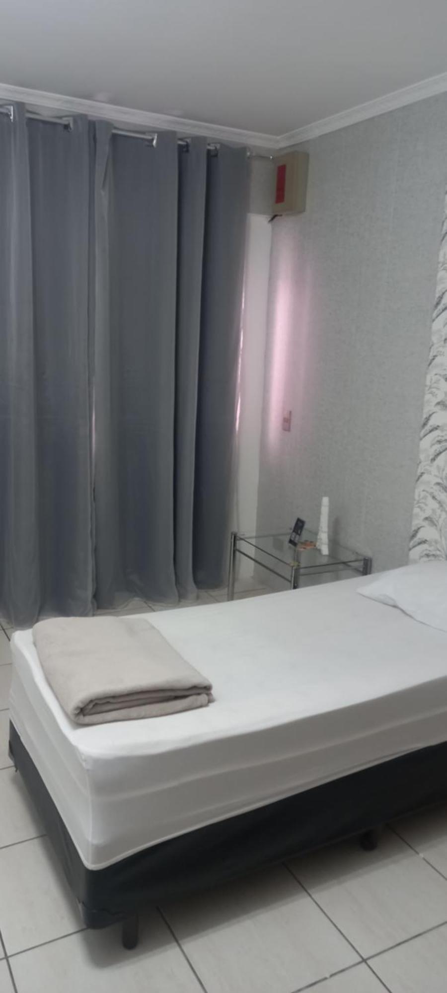 Hostel Blaese Pascal - Hbp กัวรูยุส ภายนอก รูปภาพ