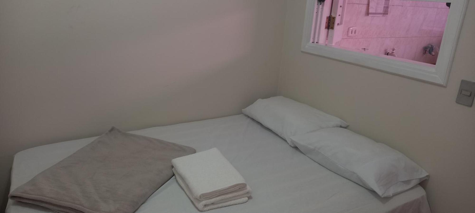 Hostel Blaese Pascal - Hbp กัวรูยุส ภายนอก รูปภาพ