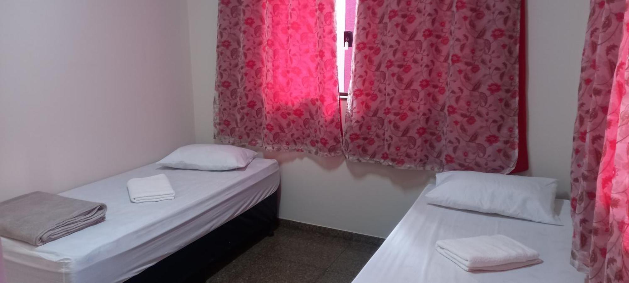 Hostel Blaese Pascal - Hbp กัวรูยุส ภายนอก รูปภาพ